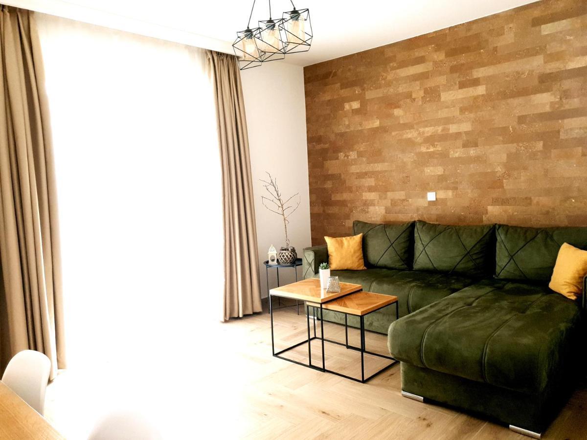 Lacasa Apartments & Restaurant Ulcinj Luaran gambar