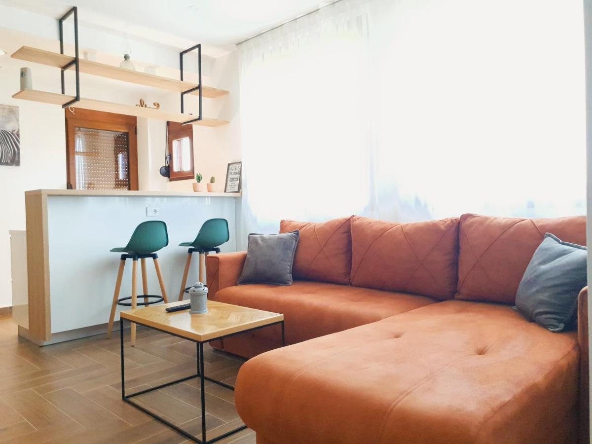 Lacasa Apartments & Restaurant Ulcinj Luaran gambar