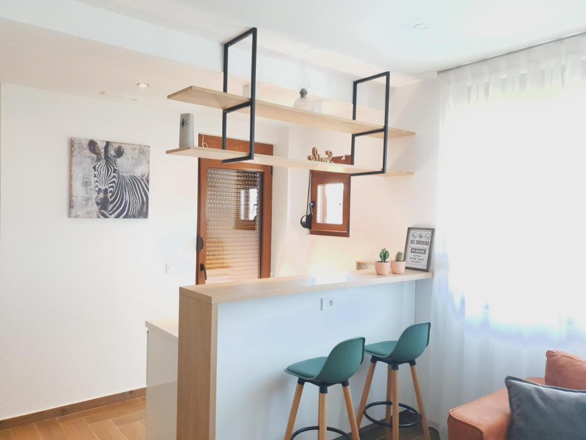 Lacasa Apartments & Restaurant Ulcinj Luaran gambar