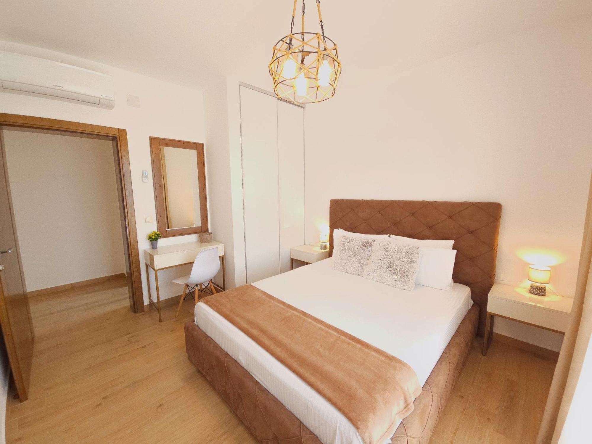 Lacasa Apartments & Restaurant Ulcinj Luaran gambar
