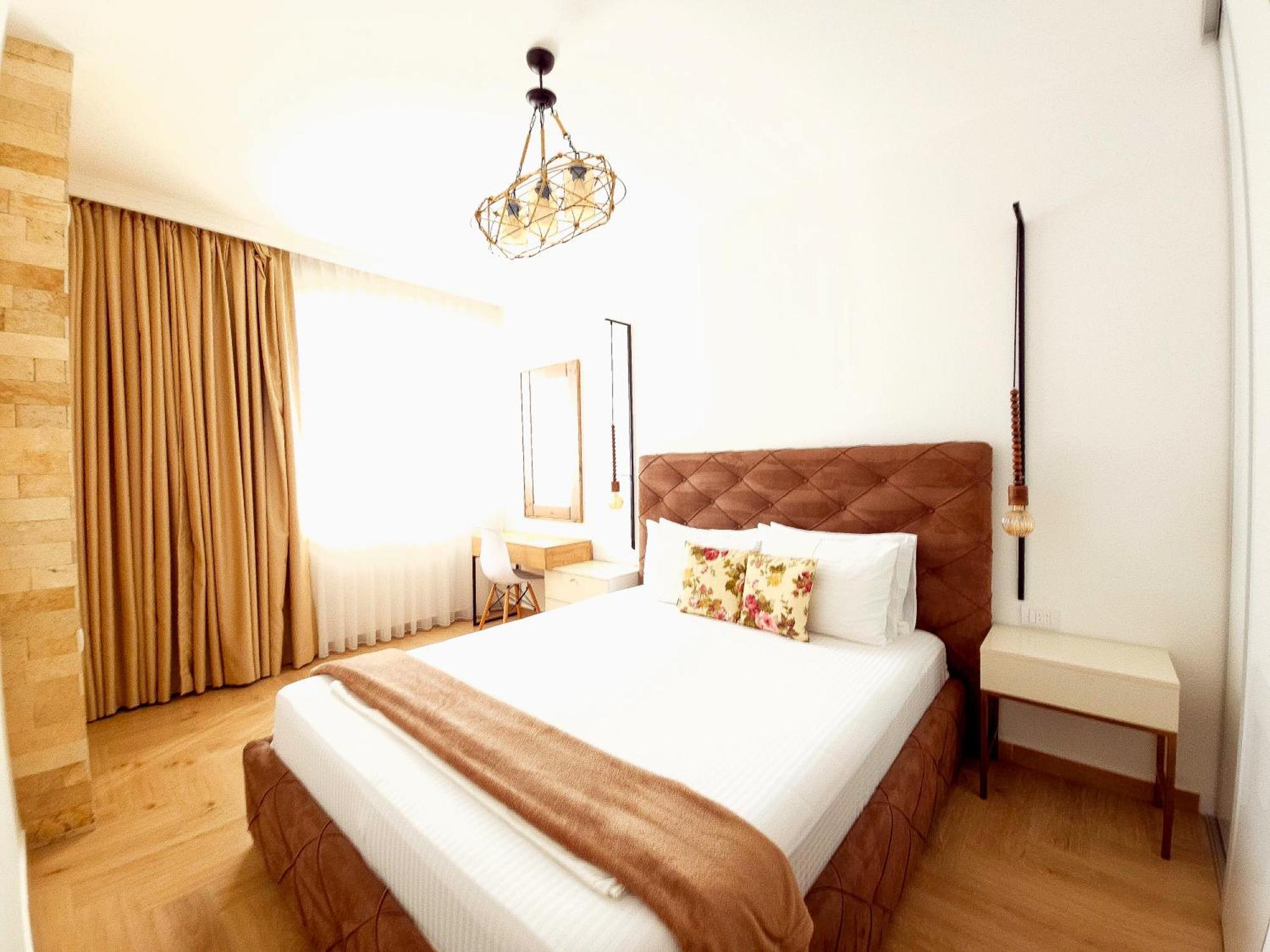 Lacasa Apartments & Restaurant Ulcinj Luaran gambar