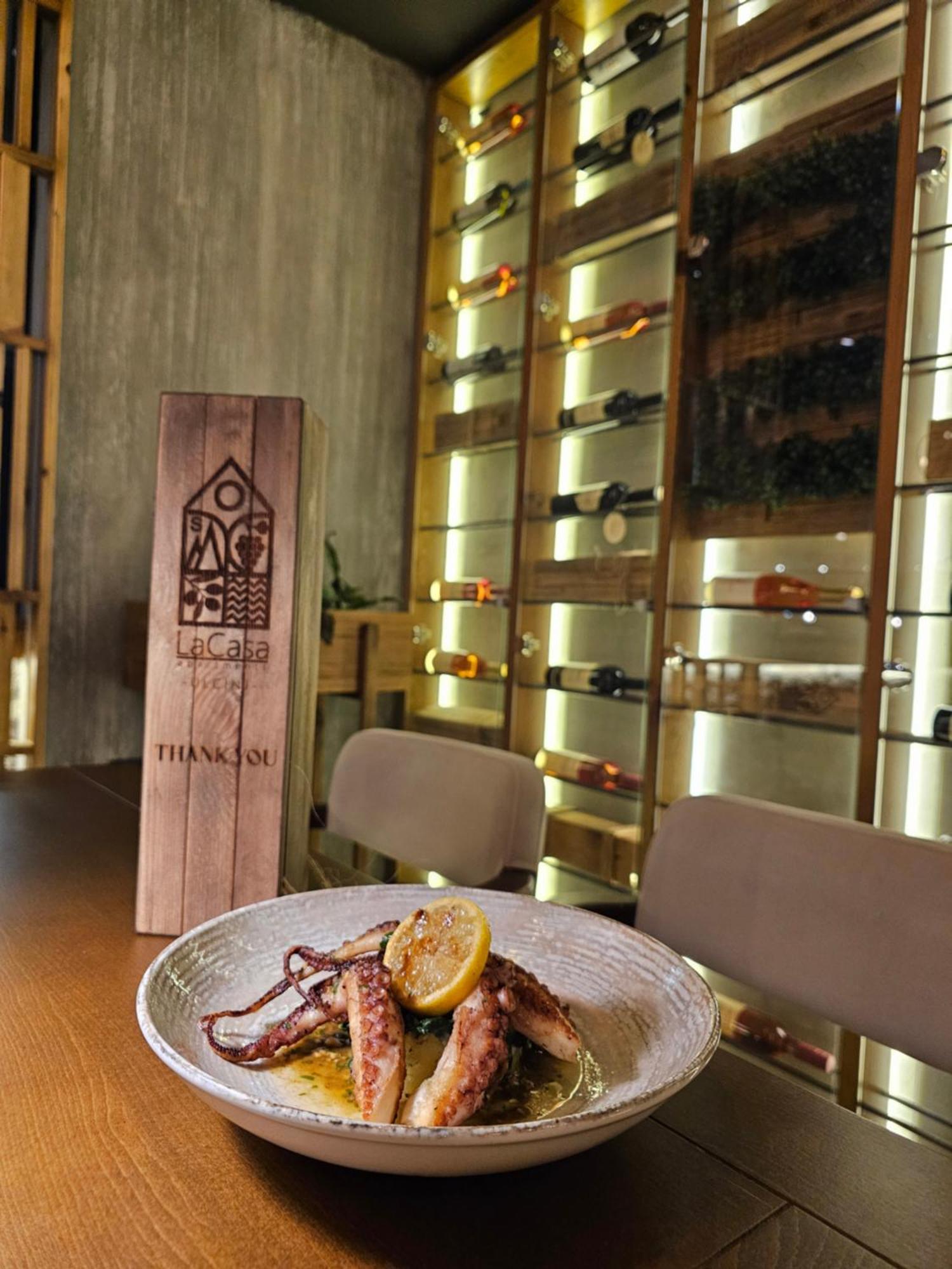 Lacasa Apartments & Restaurant Ulcinj Luaran gambar